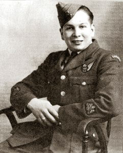A photograph of Wally Loucks taken during WW2. The actual date of same has not ben established 